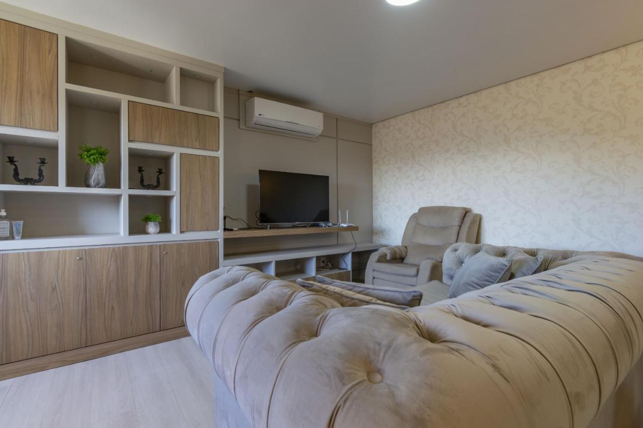 Rosa Edificio Solar Da Encosta Apartment Gramado Ngoại thất bức ảnh